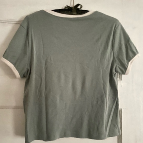 Cropped Stitch Tee 👽🌴 - Picture 6 of 6